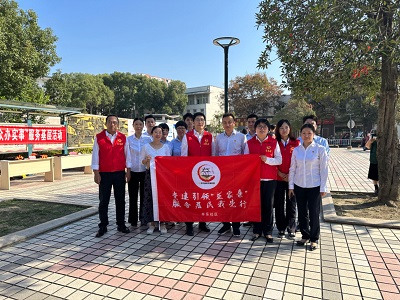 武進(jìn)分中心“情滿金秋 服務(wù)直通車”首場政策宣傳活動進(jìn)高校